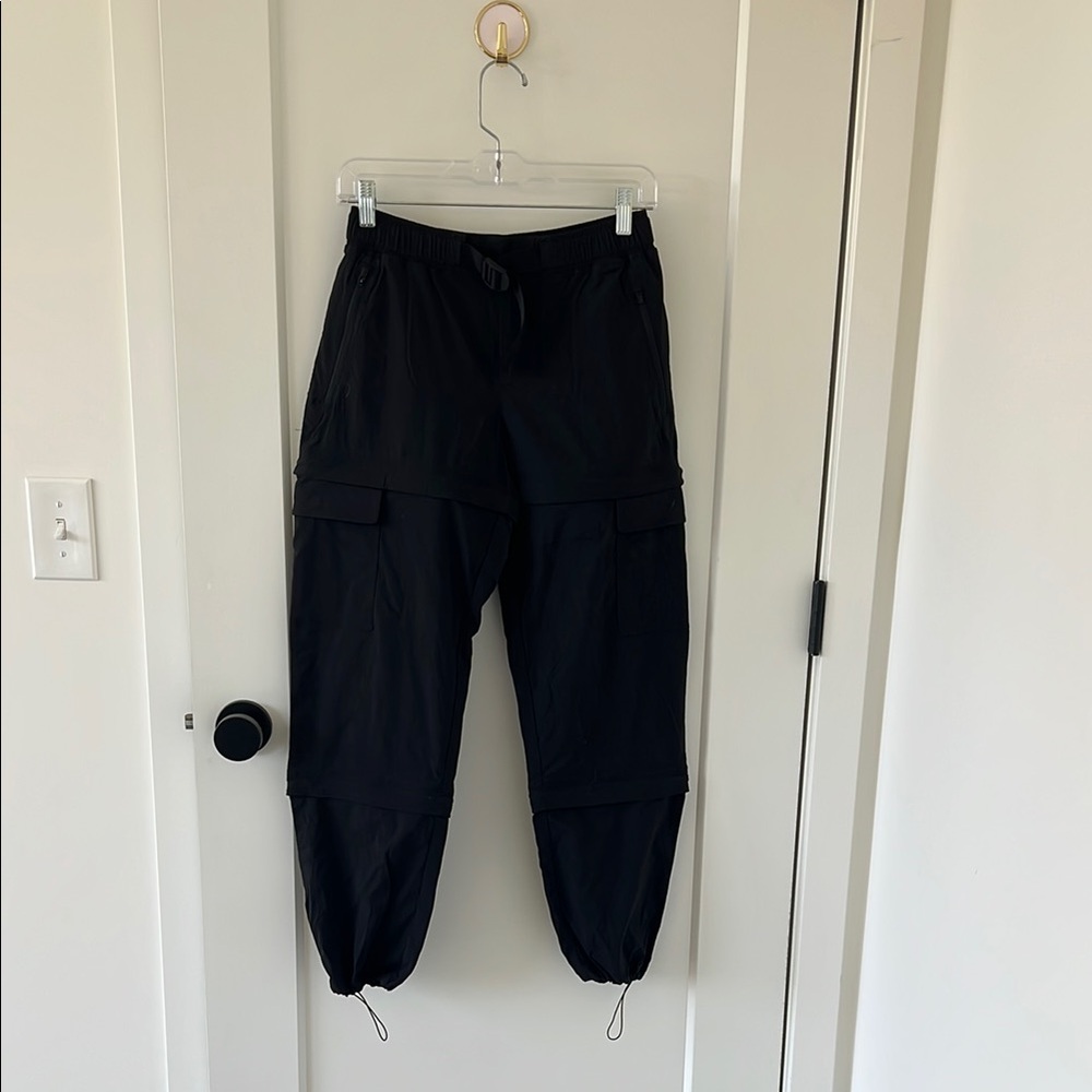 Women Athleta Black Cargo Pants